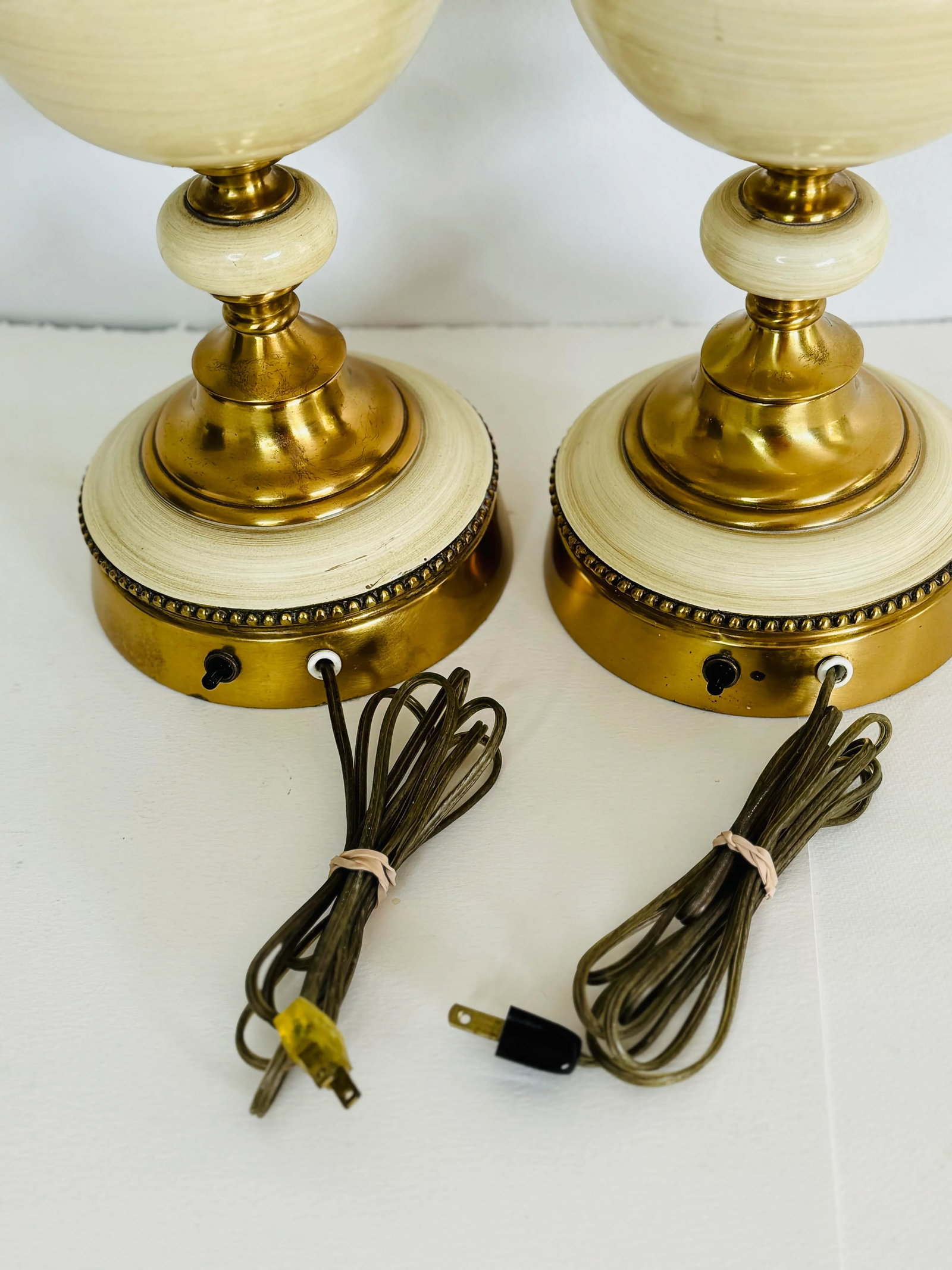 Vintage 1950s Hollywood Regency Style Brass & Ceramic Table Lamps, a Pair - 9