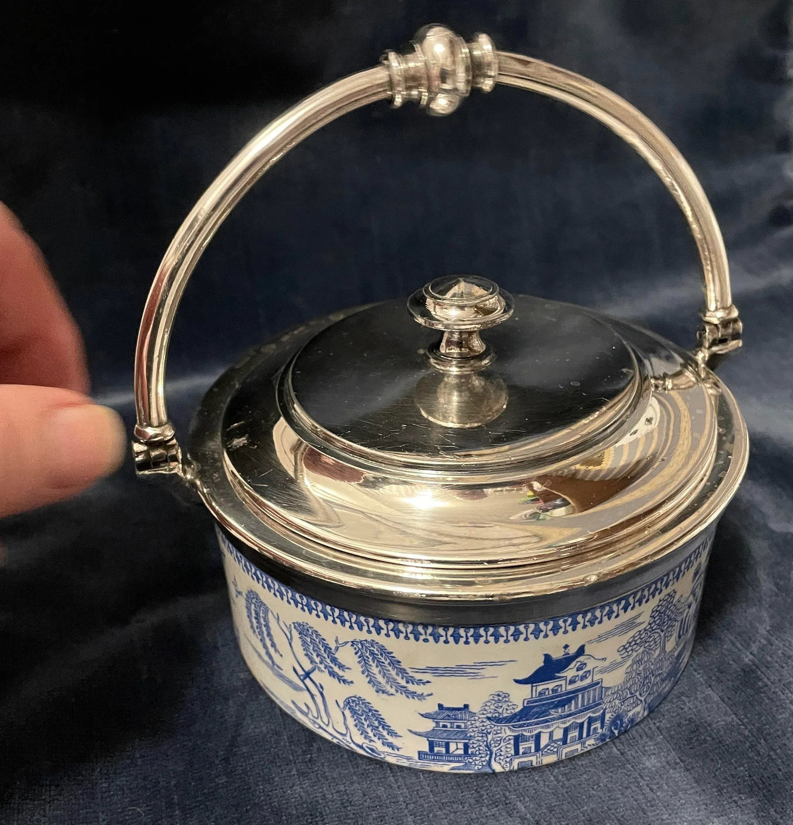 1895 Copeland Blue Willow Silverplated Porcelain Butter Lemon Covered Dish - 12