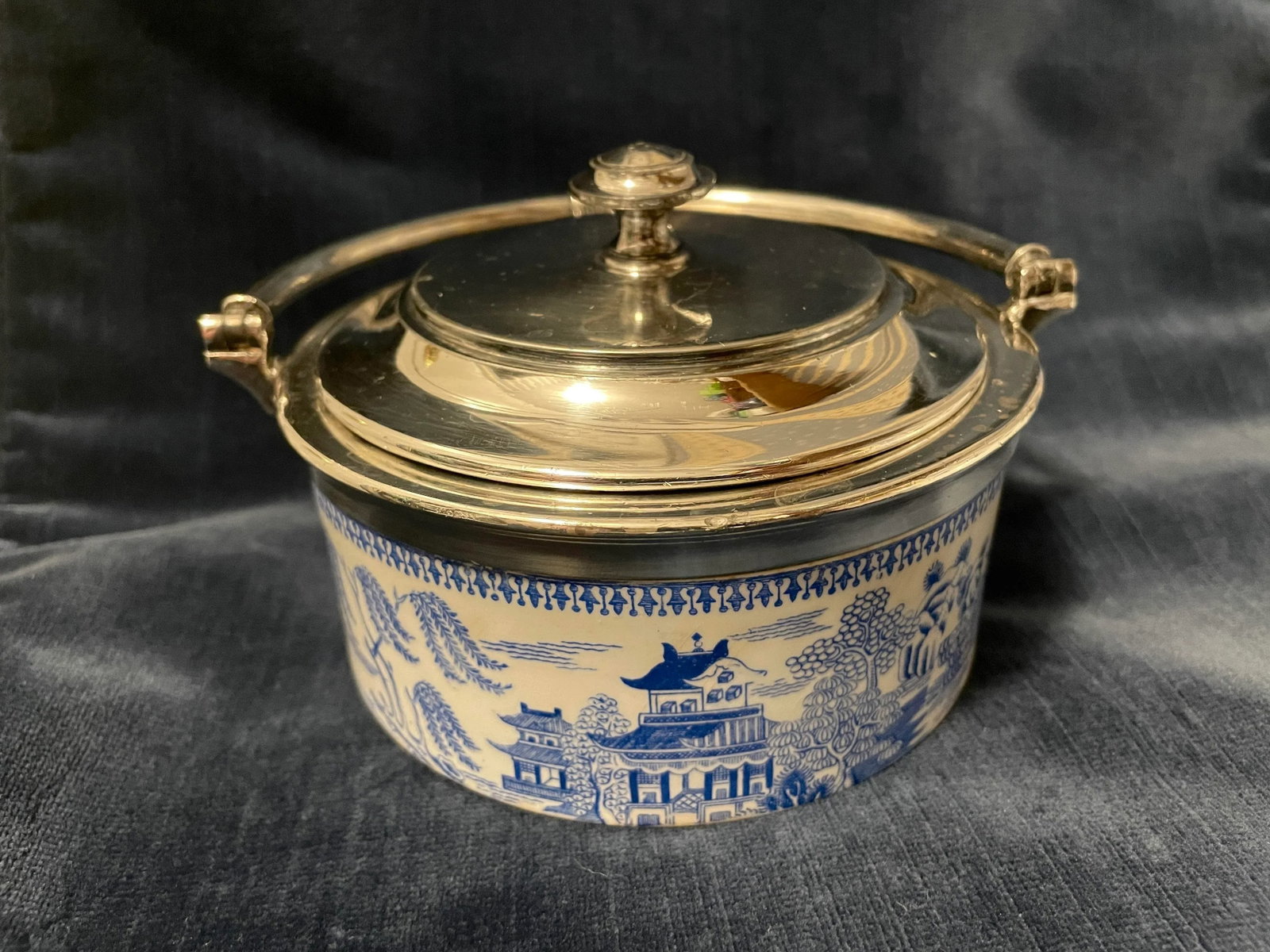 1895 Copeland Blue Willow Silverplated Porcelain Butter Lemon Covered Dish - 9