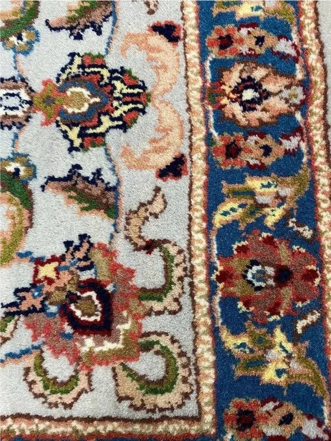 1990s Handwoven Indian Agra Area Rug 2x3 - 9