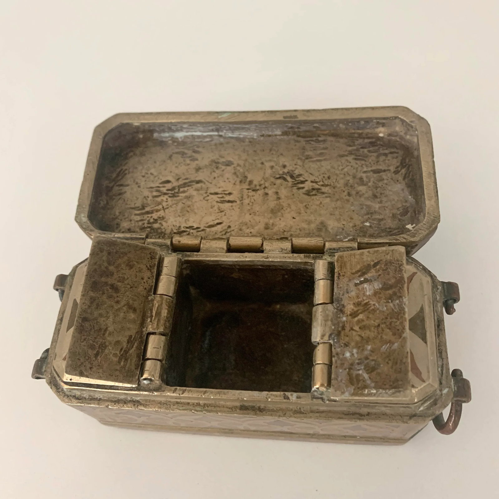 19th Century Bronze Inlay Betel Nut Box - 8