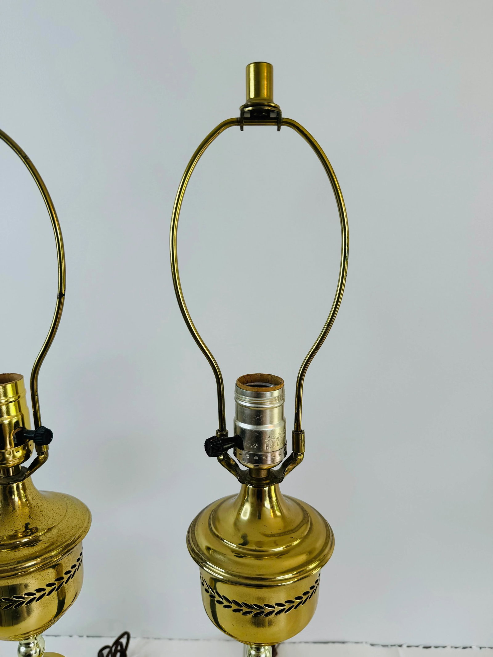 Vintage 1960s Brass Column-Style Table Lamps, a Pair - 4