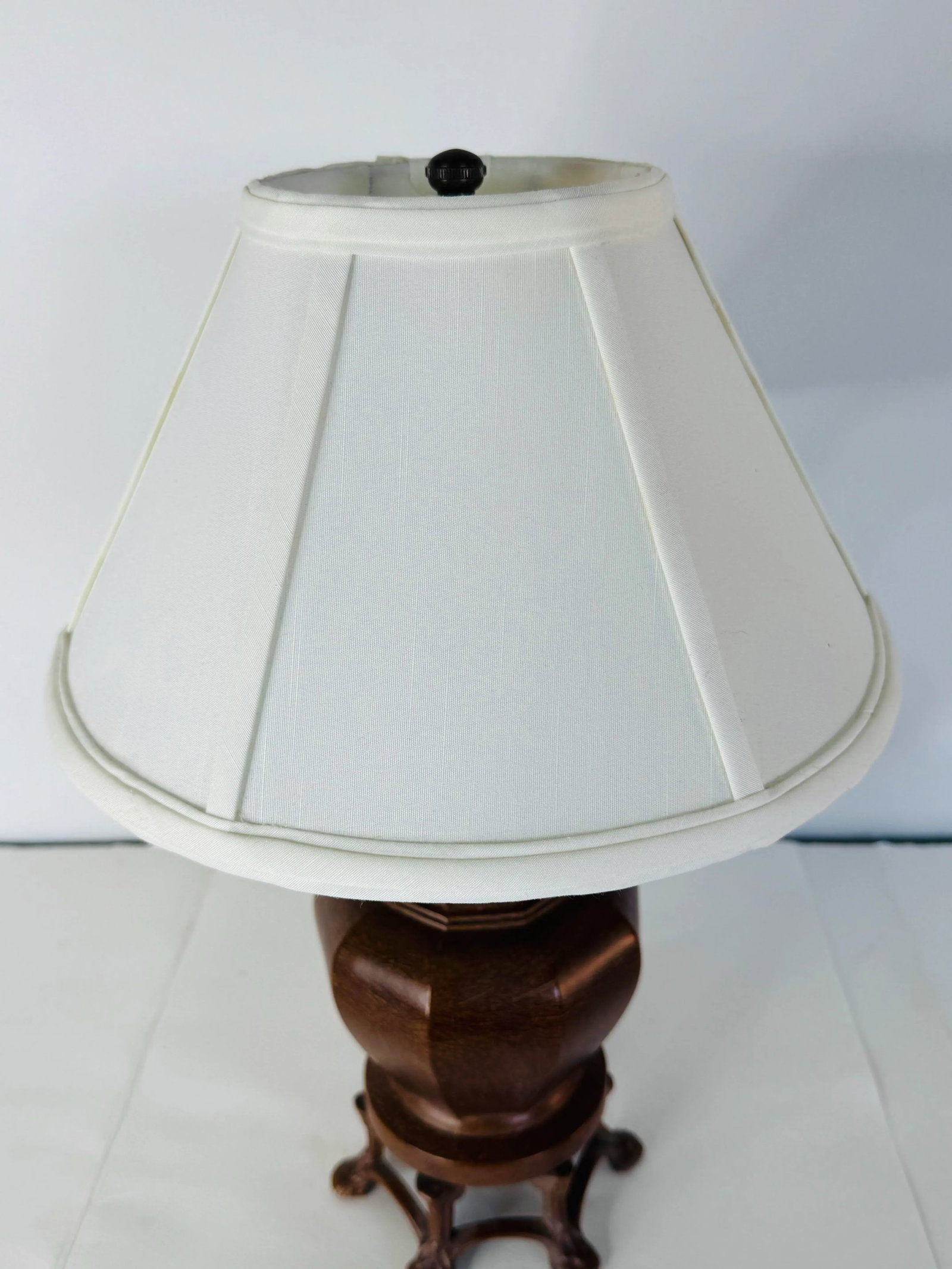 Bronze Footed Small Table Lamp With Quoizel Shade - 5