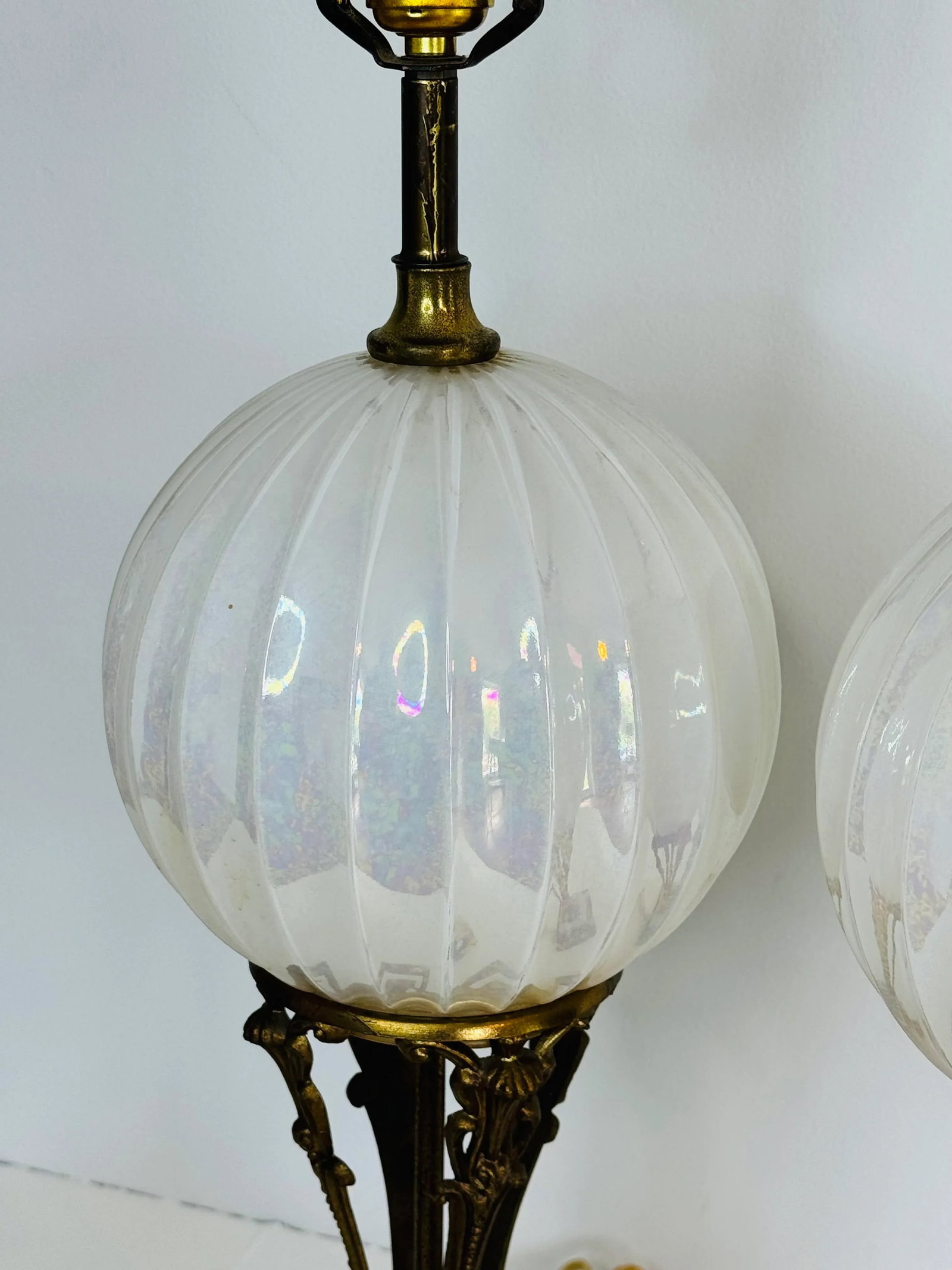 Vintage 1960s Brass and White Iridescent Glass Table Lamps, a Pair - 7