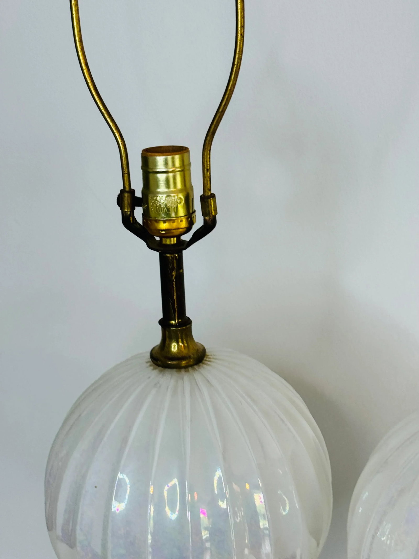 Vintage 1960s Brass and White Iridescent Glass Table Lamps, a Pair - 8