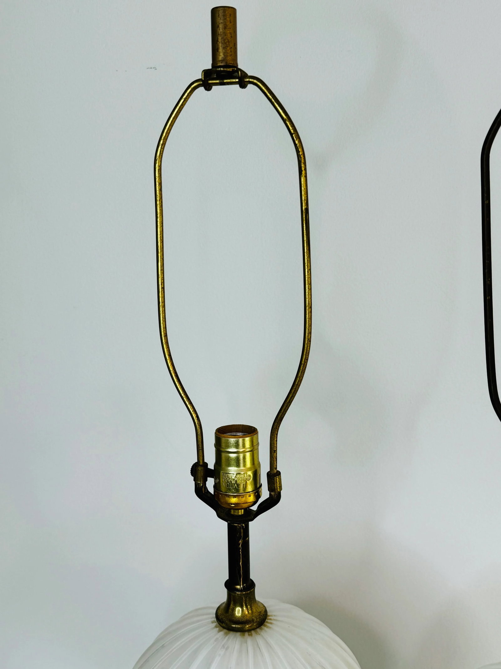 Vintage 1960s Brass and White Iridescent Glass Table Lamps, a Pair - 9
