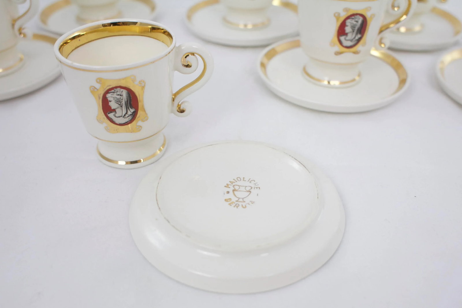 Mid-Century Deruta Pottery Drinkware - a Set of 15 - 11