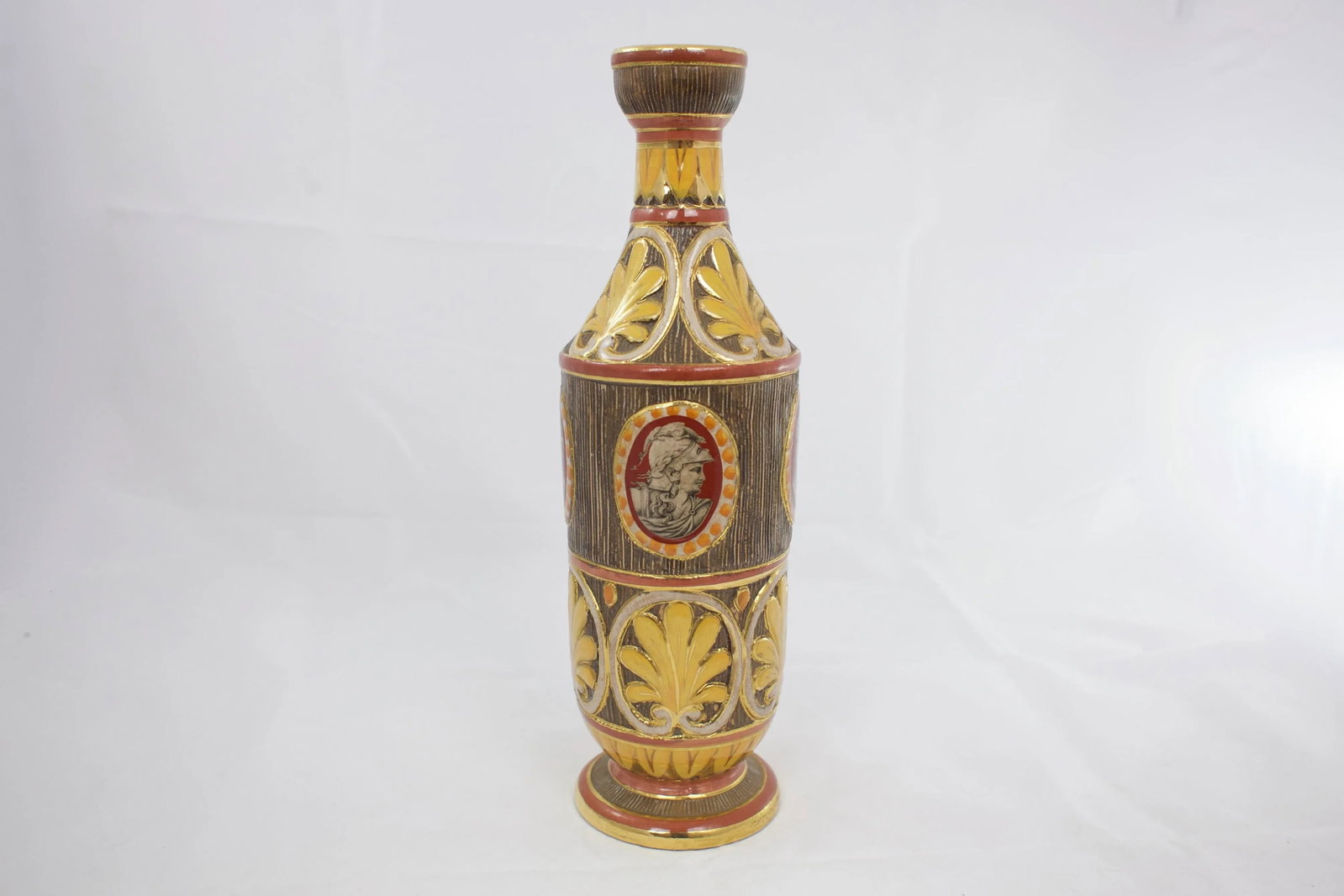 Mid-Century Deruta Pottery Drinkware - a Set of 15 - 7
