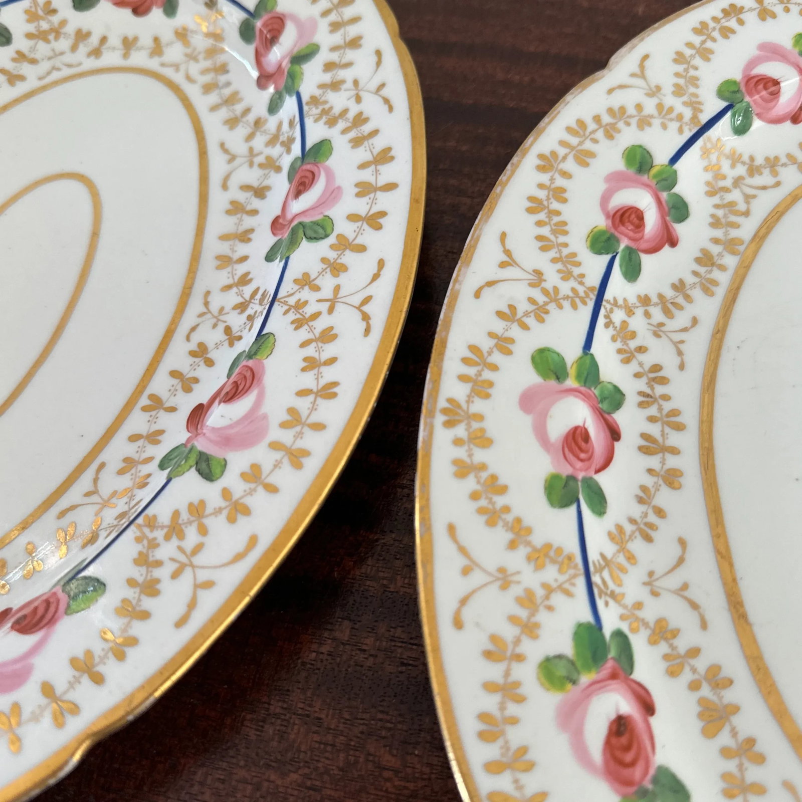 Early 19th Century Coalport Pink Rose Porcelain Platters- a Pair - 4