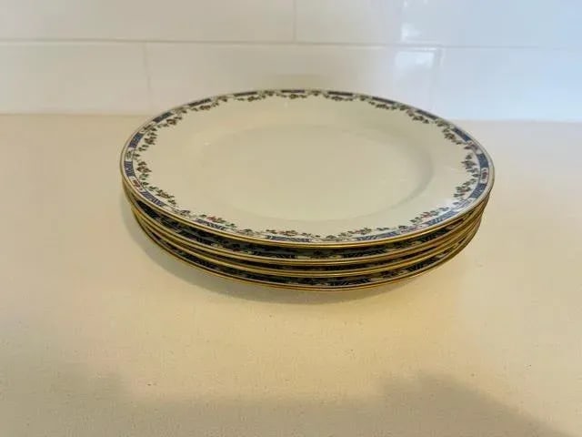Early 20th Century Classic French Limoges Porcelain Dinner & Salad Plates- 8 Pieces - 9