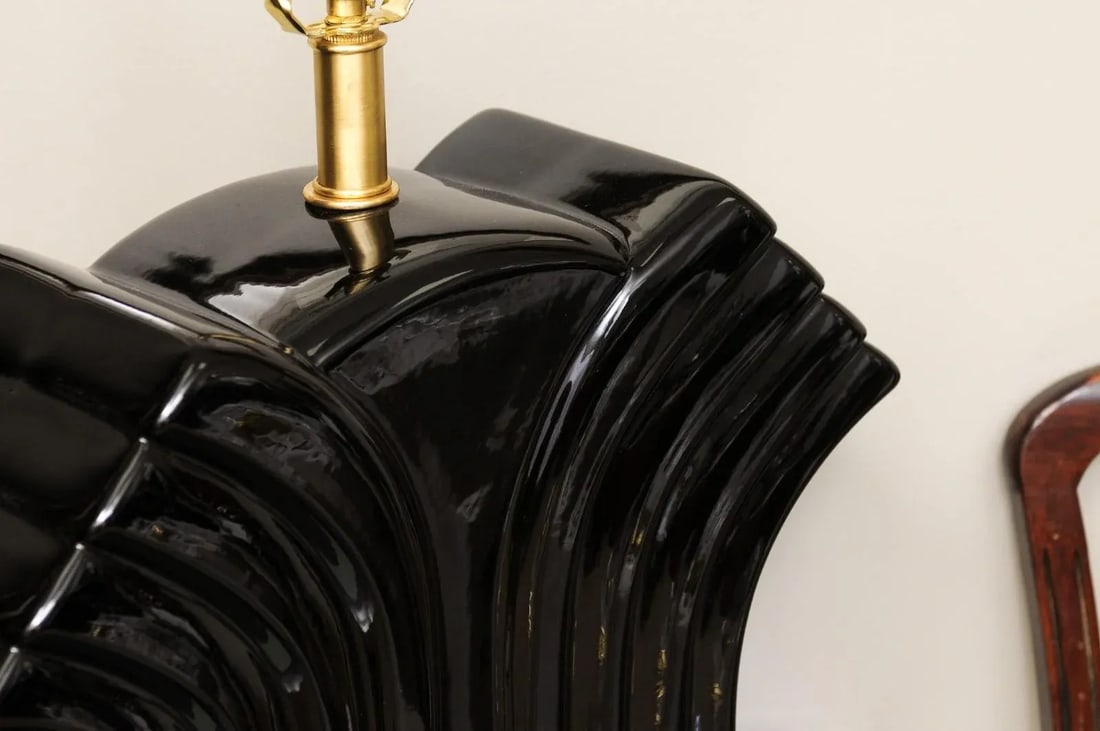Pair of Vintage Art Deco Black Porcelain Lamps on Lucite - 10