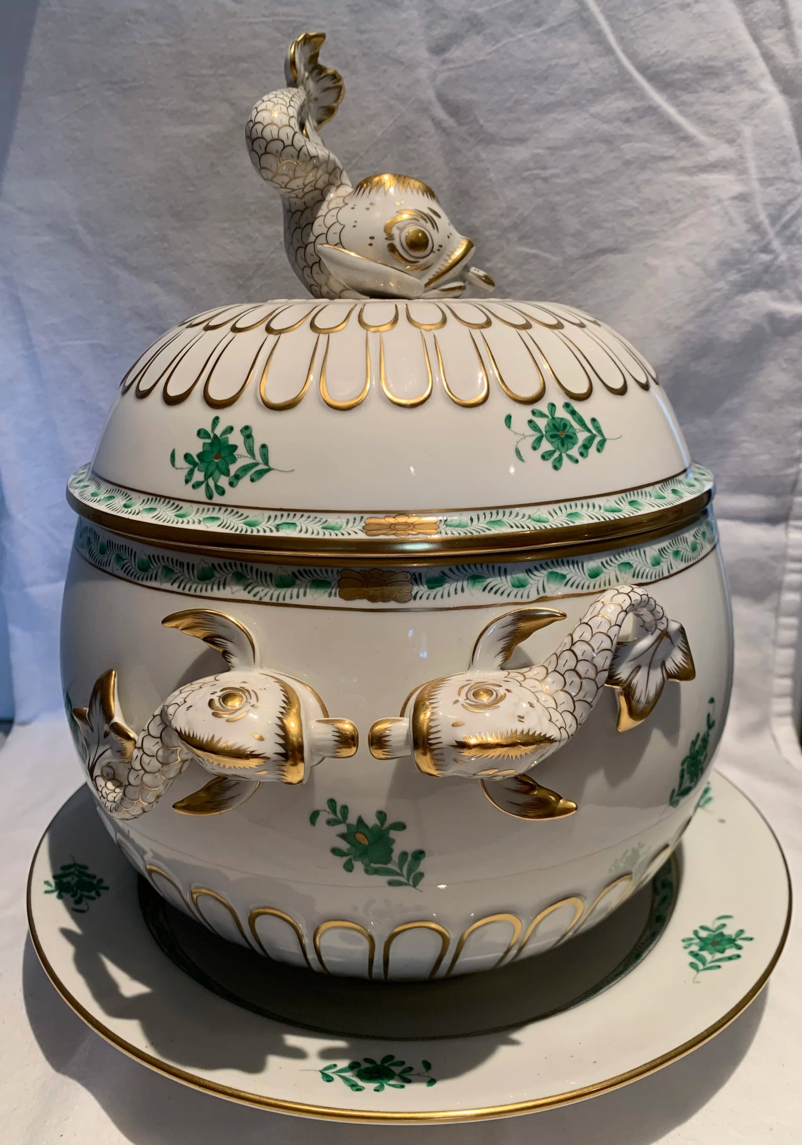 1920s Hungarian Serving Bowl & Underplate - 4