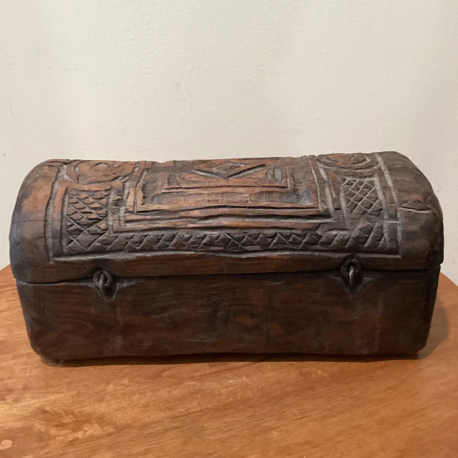 Antique Carved Wood Jewelry Letters Keepsake Box With Letters and Fish Carving - 7