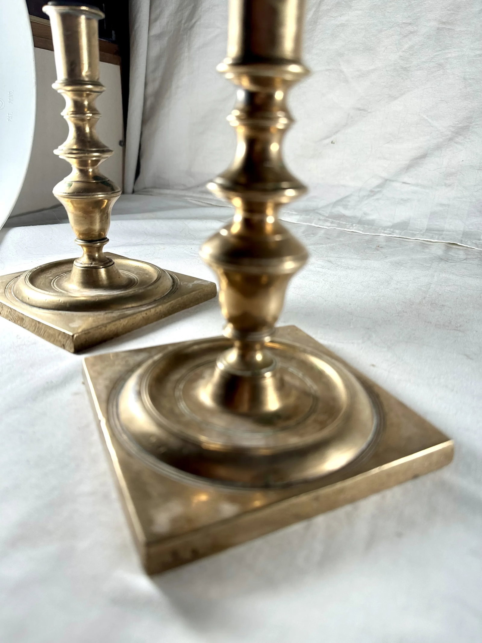 Antique 17th Century Pair of Dutch Bronze Candlesticks. - 5