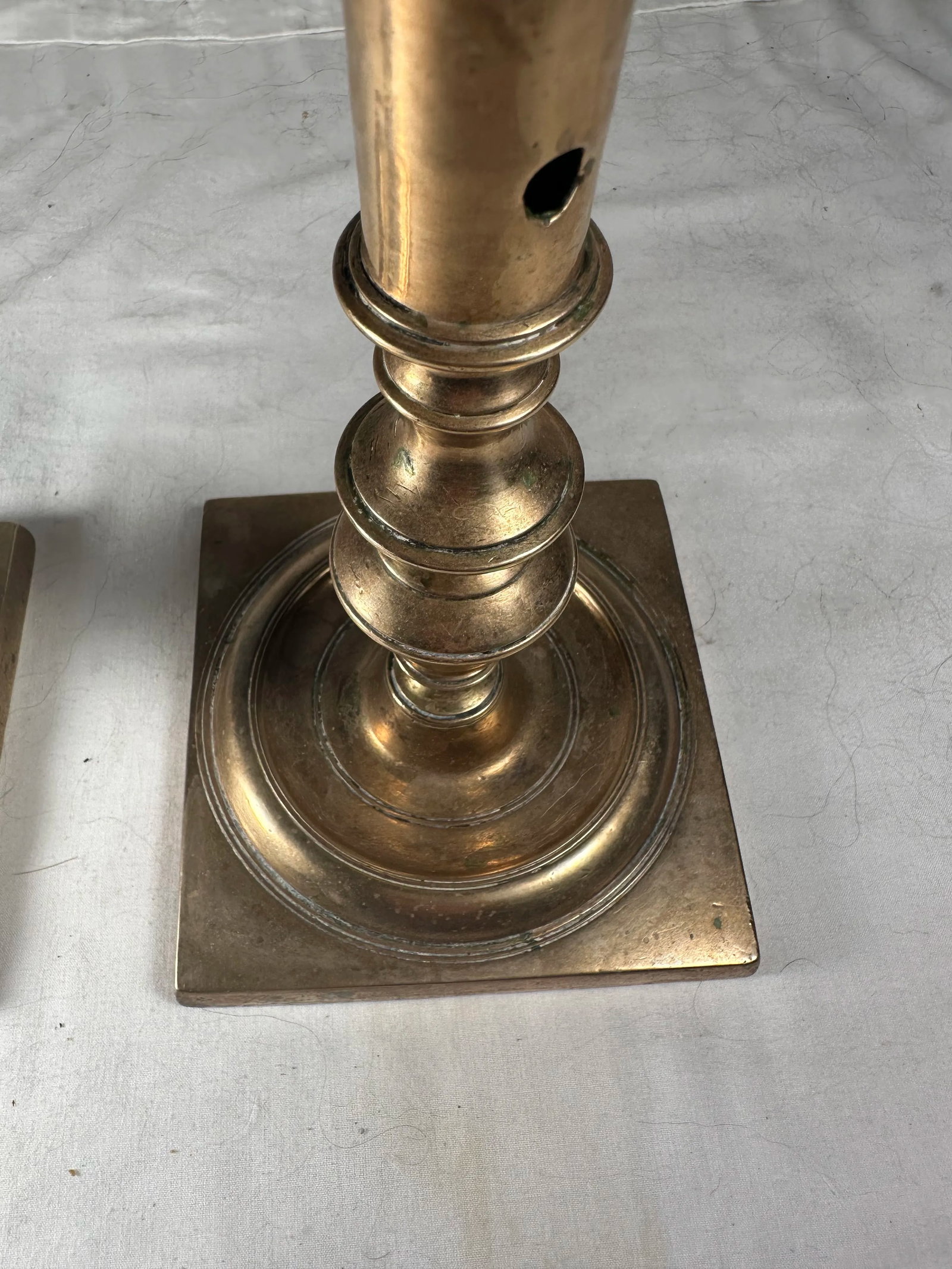Antique 17th Century Pair of Dutch Bronze Candlesticks. - 8