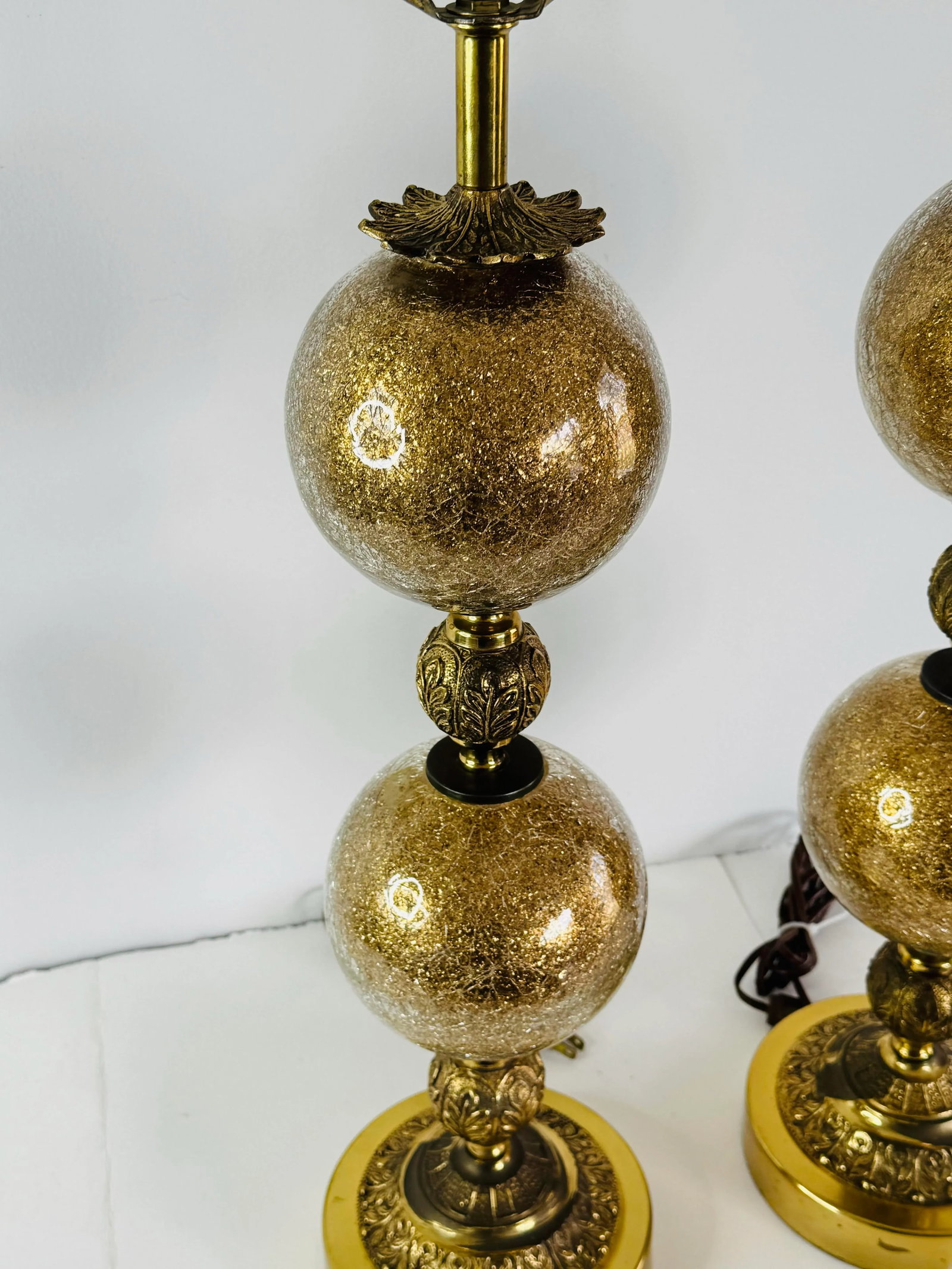 Vintage 1960s Hollywood Regency Clear Crackle Glass Over Gold Glitter Murano Table Lamps, a Pair - 3