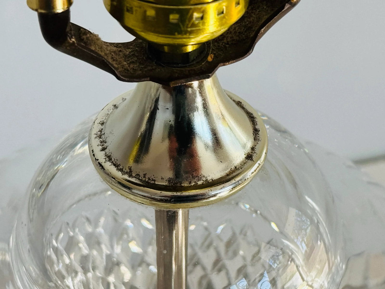 Vintage 1970s Diamond Pattern Lead Crystal Table Lamps, a Pair - 5