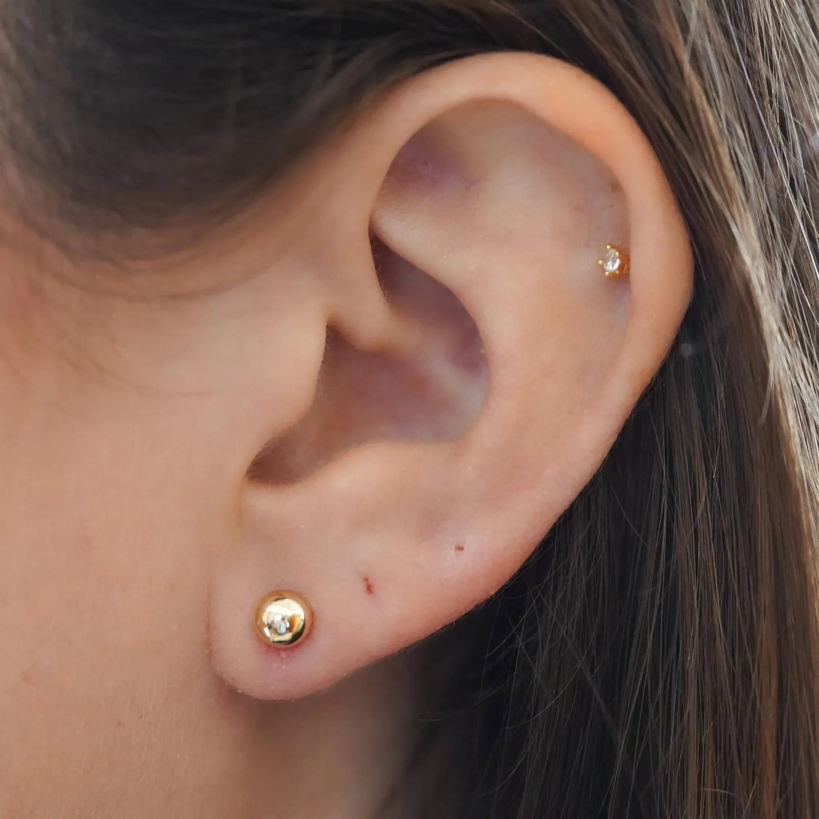 5mm Classic 14k Yellow Gold Ball Stud Earrings in Screw Backs - 2 Pieces - 2