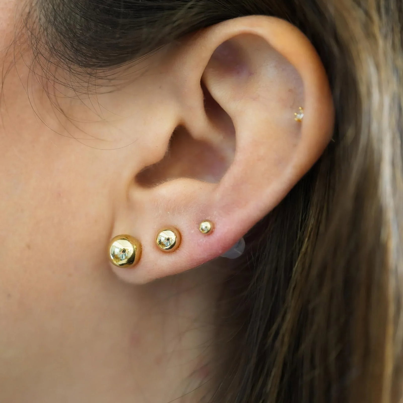 5mm Classic 14k Yellow Gold Ball Stud Earrings in Screw Backs - 2 Pieces - 5