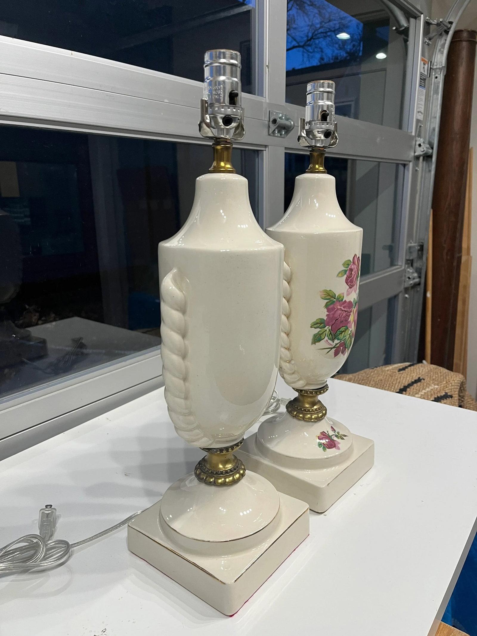 Pair Midcentury Urn Brass and Ceramic Table Lamps - 3