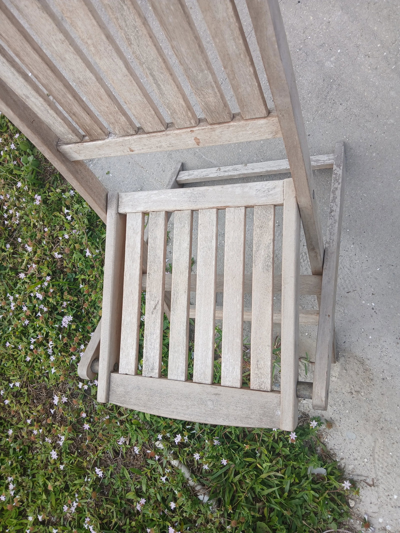 Vintage 20th Century Teak Wood High Back Folding Outdoor Chair - 5