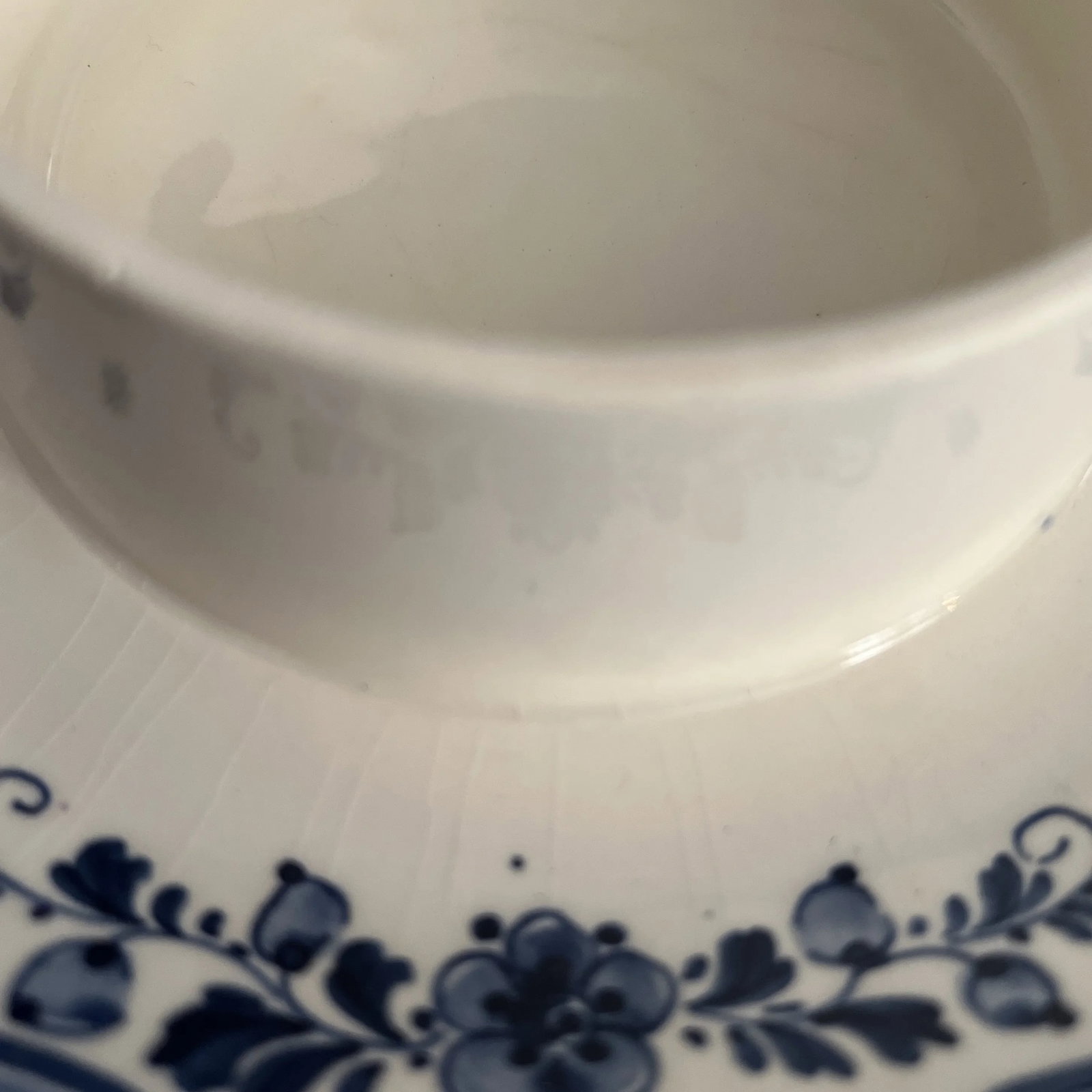Vintage Hand Painted Delft Blue Covered Domed Cheese, Signed - 10