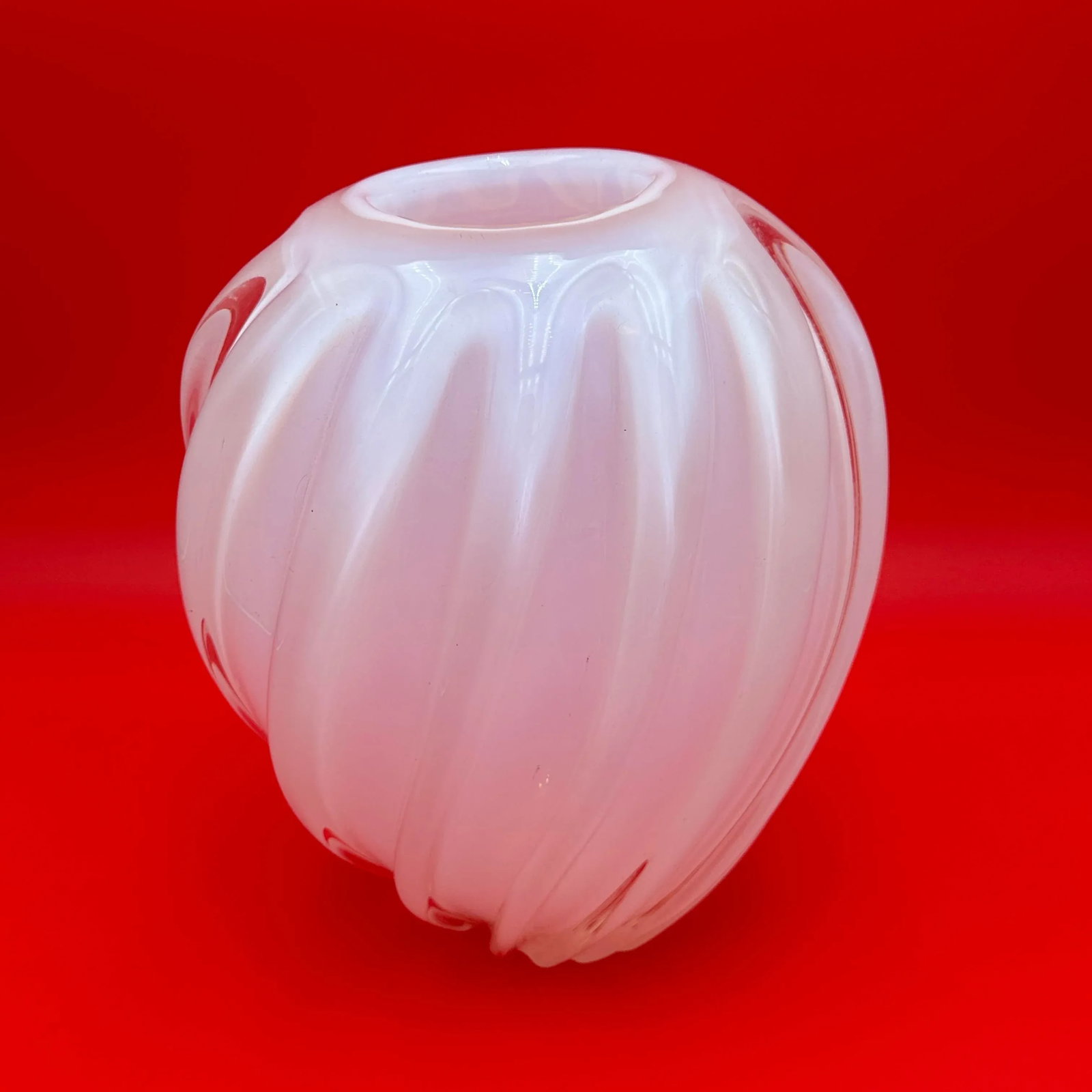 Vintage Mikasa Opalescent Italian Art Swirl Glass Vase Designed by Larry Laslo - 2