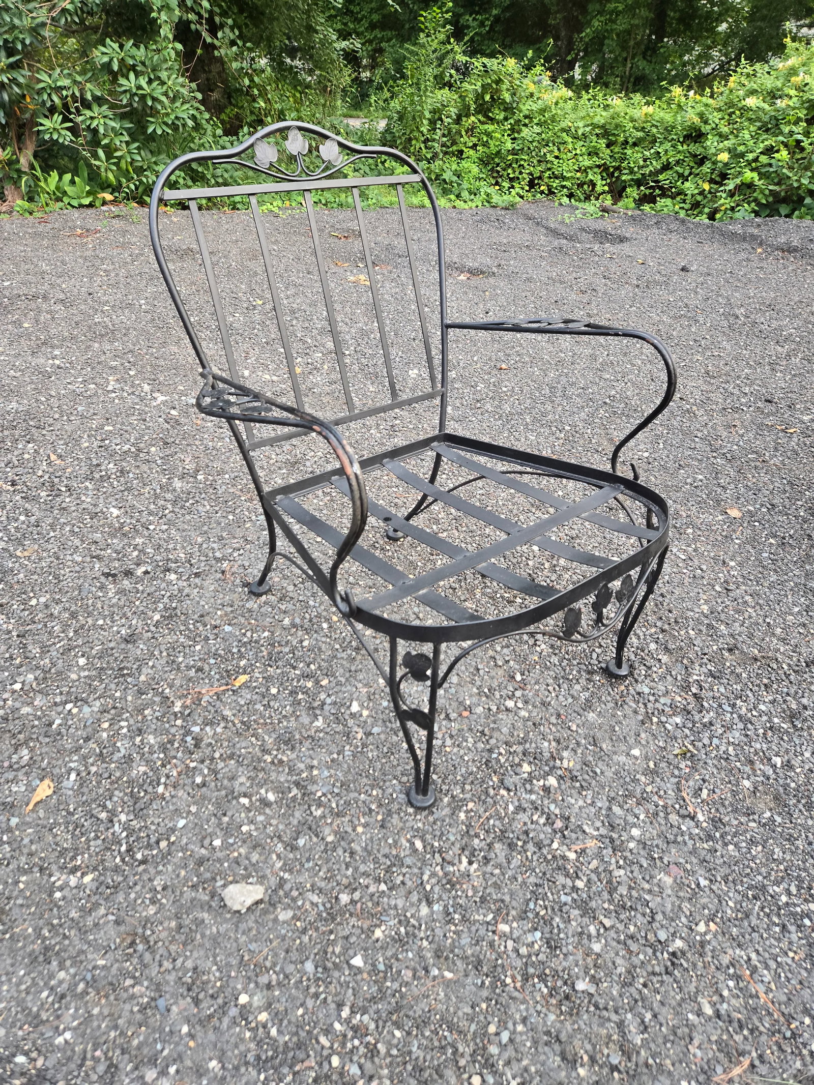 Vintage Wrought Iron Outdoor Patio Furniture - 9