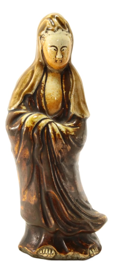 19th Century Joseon Dynasty Korean Ceramic Guanyin / Quan Yin / Gwan-Eum Figurine: An interesting antique Korean ceramic figurine A masterly done representation of Guanyin, Gwan-eum in Korean Earthenware with a rare flowing brown glaze Circa early/mid 19th century, Joseon Dynasty