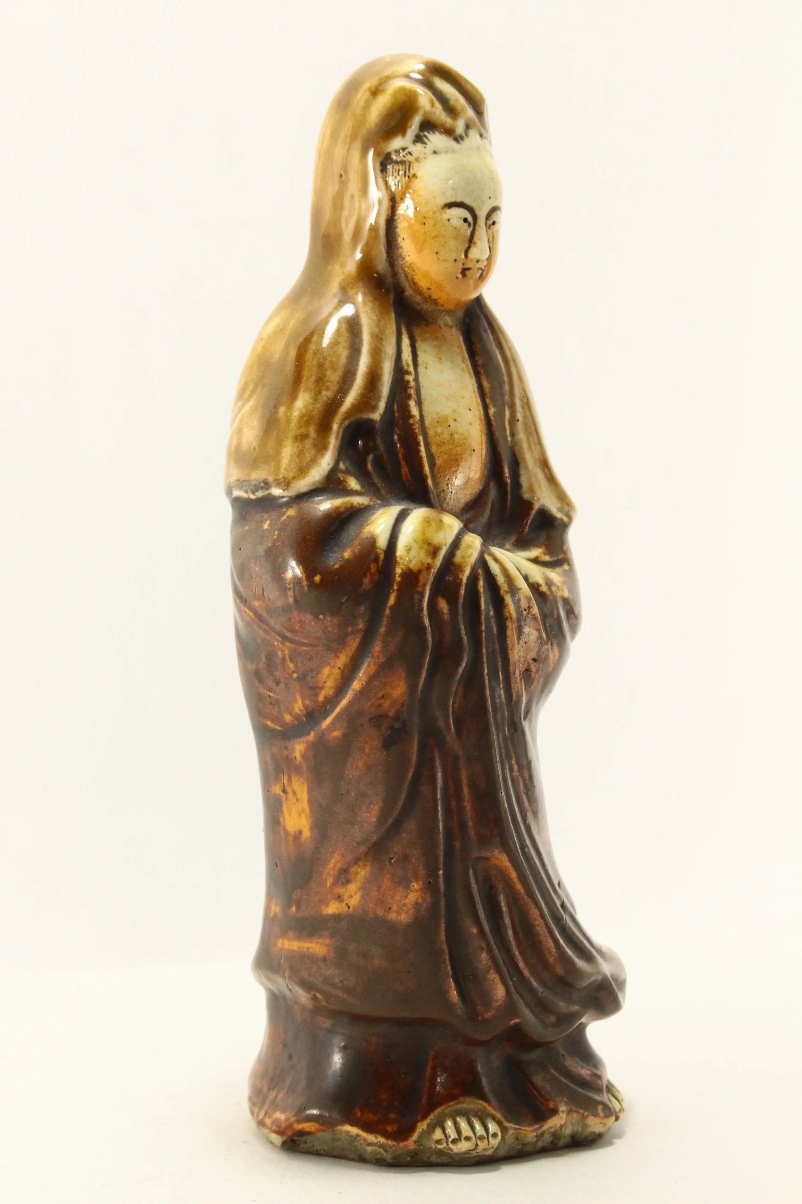 19th Century Joseon Dynasty Korean Ceramic Guanyin / Quan Yin / Gwan-Eum Figurine - 2