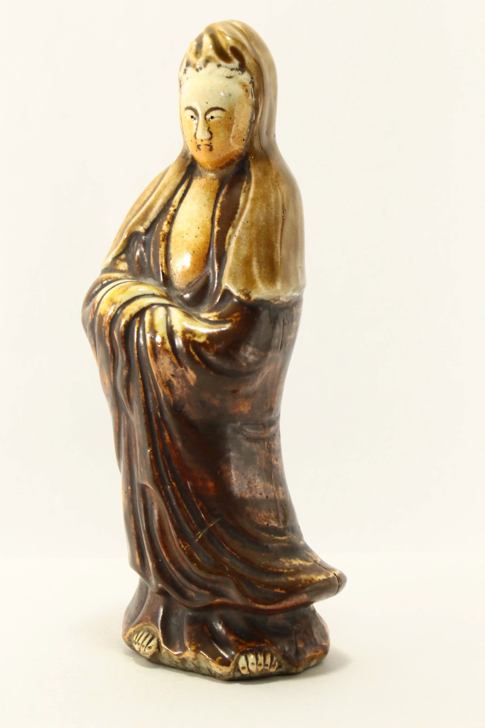 19th Century Joseon Dynasty Korean Ceramic Guanyin / Quan Yin / Gwan-Eum Figurine - 6