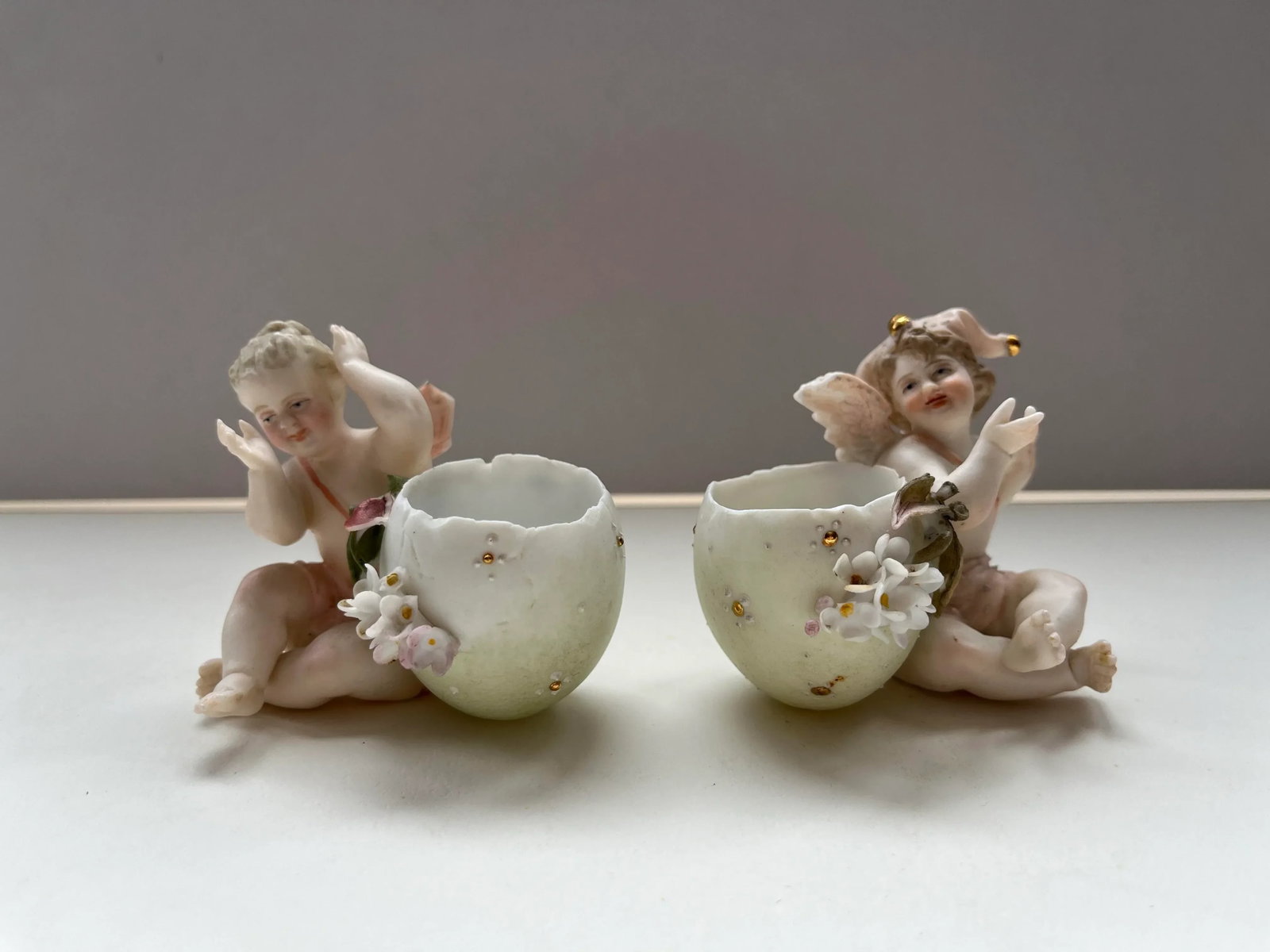 Antique Pair of Capodimonte Bisque Cherub Figurines - 2