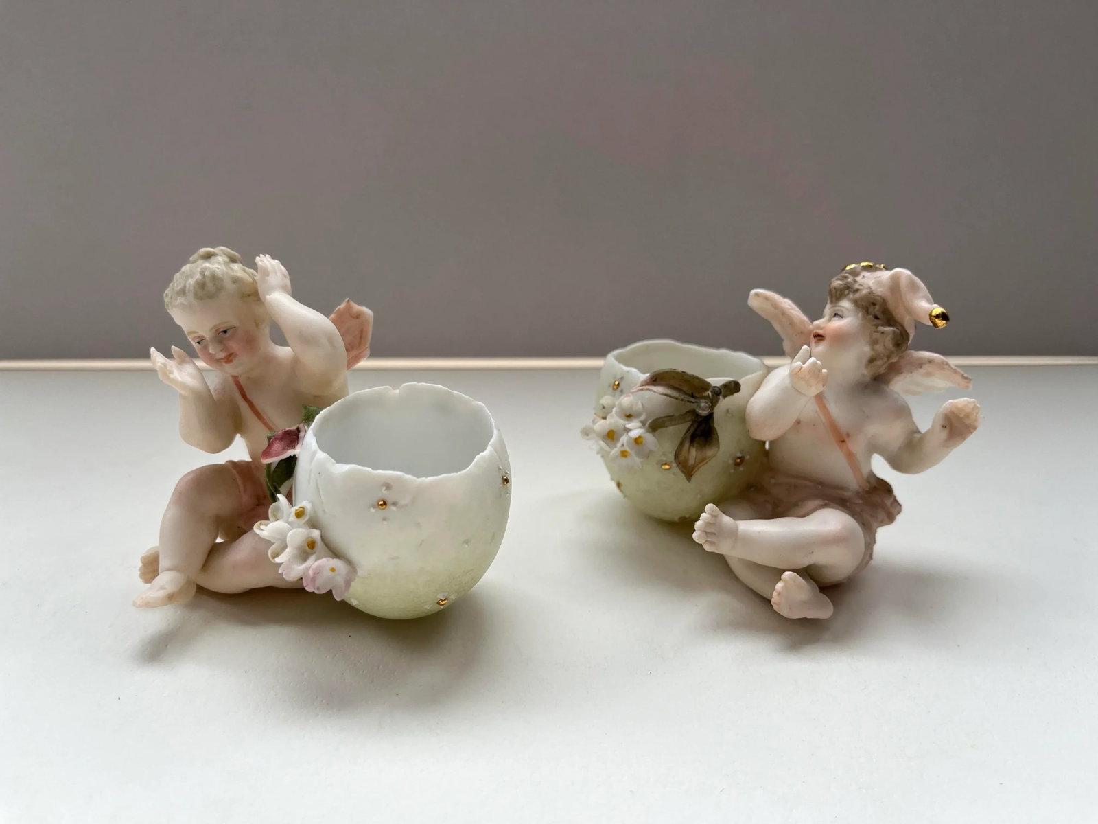 Antique Pair of Capodimonte Bisque Cherub Figurines - 7