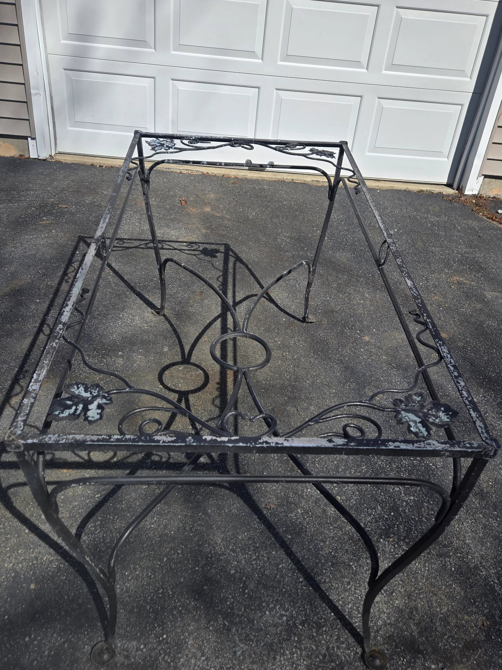 Vintage Salterini Outdoor Dining Table, Attributed - 7