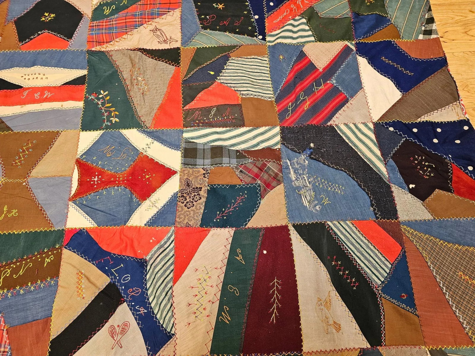 Late 19th Century Crazy Quilt - 12