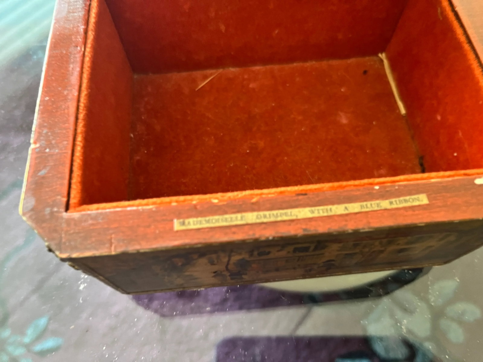 Late 19th Century Antique French Jewelry Box, Mademoiselle Grimpell With a Blue Ribbon - 5