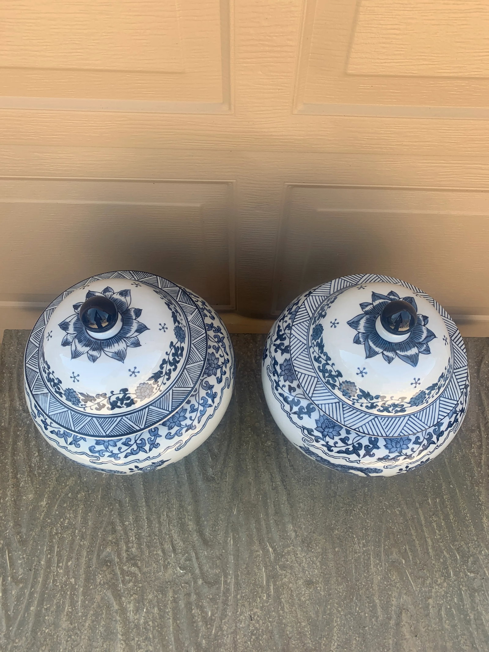 Vintage Chinoiserie Large Blue and White Porcelain Covered Jars- a Pair - 6