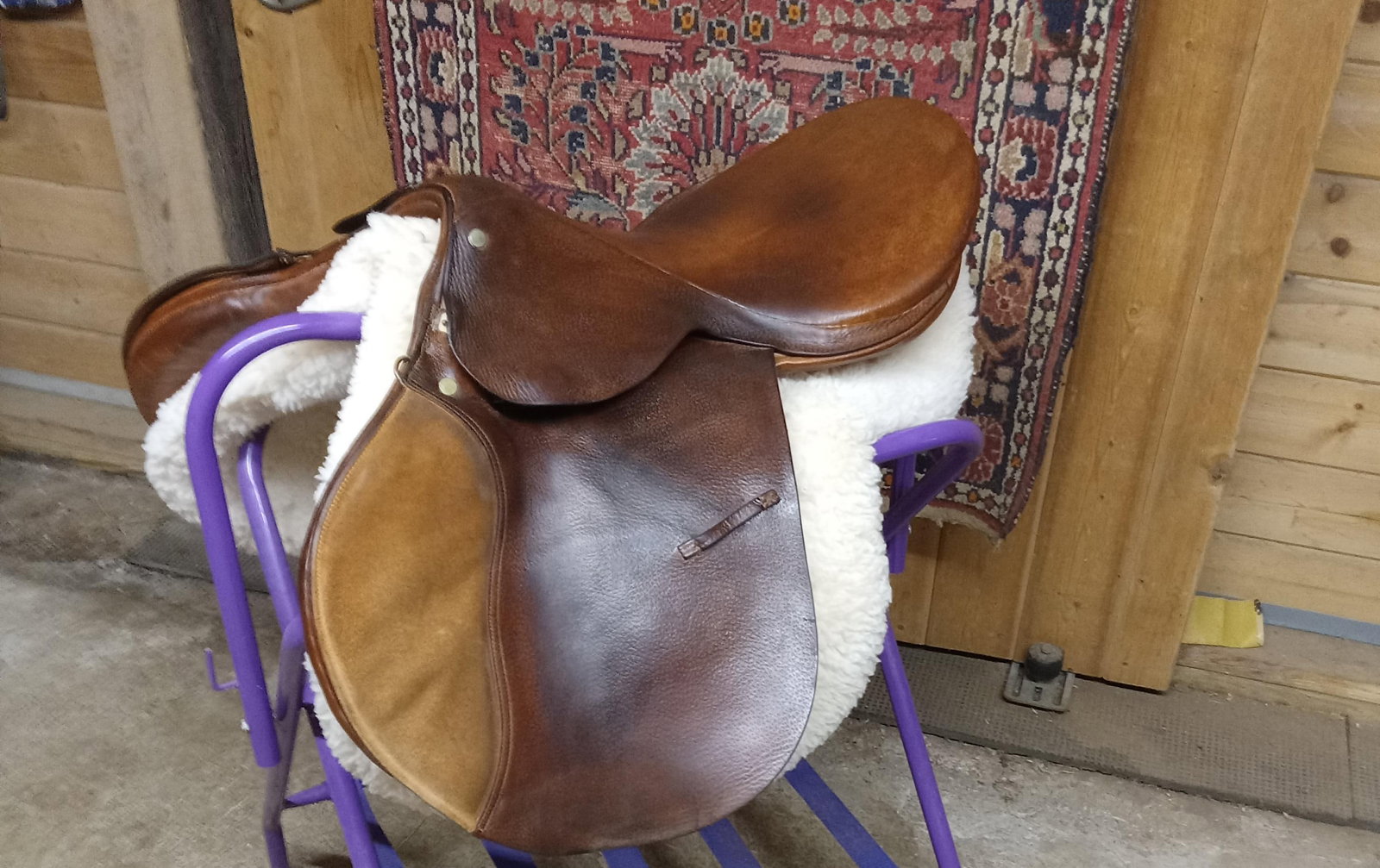 Vintage Mid Century Equestrian Saddle Made in England for Barrington Saddlery - 5