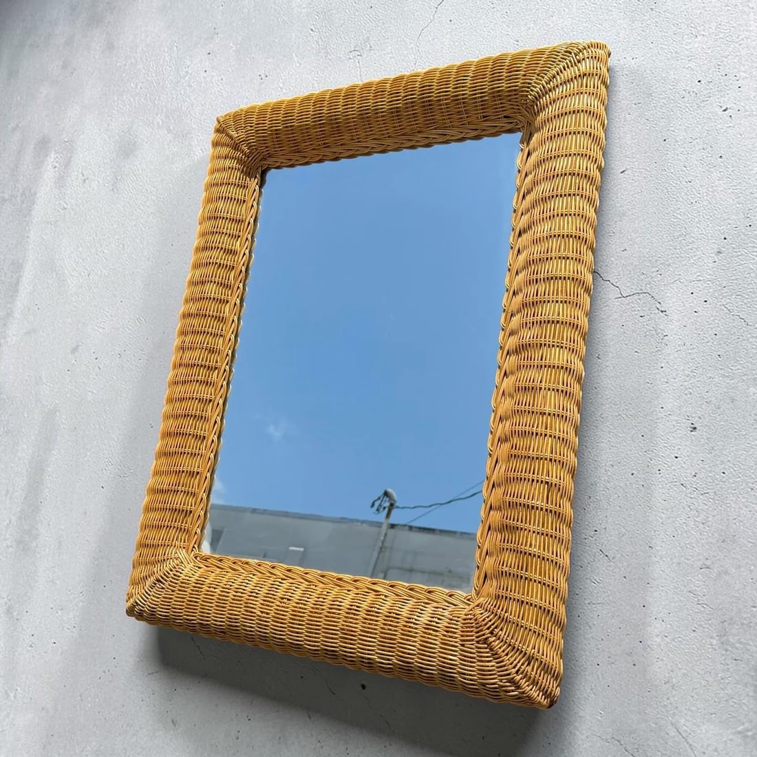 1980s Large Wall Mirror in Hand-Woven Wicker - 3