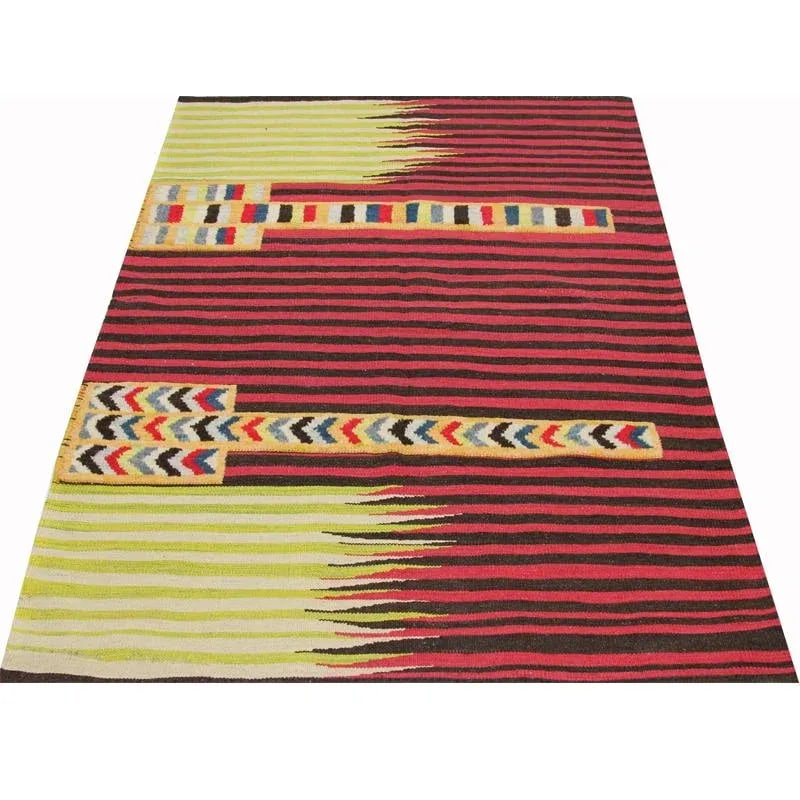 Handwoven Scandinavian Style Persian Kilim Area Rug - 4'1" * 5'9'' - 5