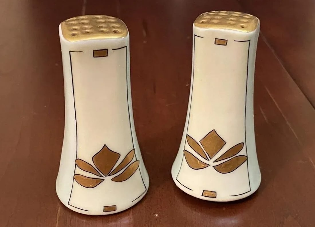 Circa 1920s Thomas Sevres of Bavaria Hand Painted Art-Deco Platter, Salt Pepper Shaker, Side Plate S - 6