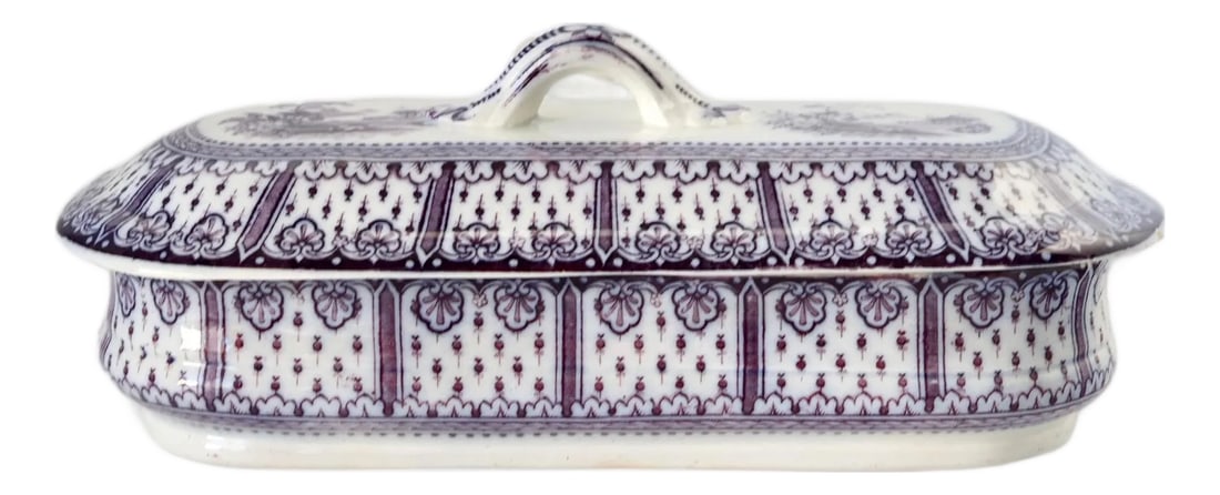 Mid 19th Century English Purple Transferware Toothbrush Box: English transferware toothbrush box in a striking mulberry palette. A lovely example of 19th-century personal hygiene design, this lidded ceramic box features intricate Gothic-inspired motifs with del
