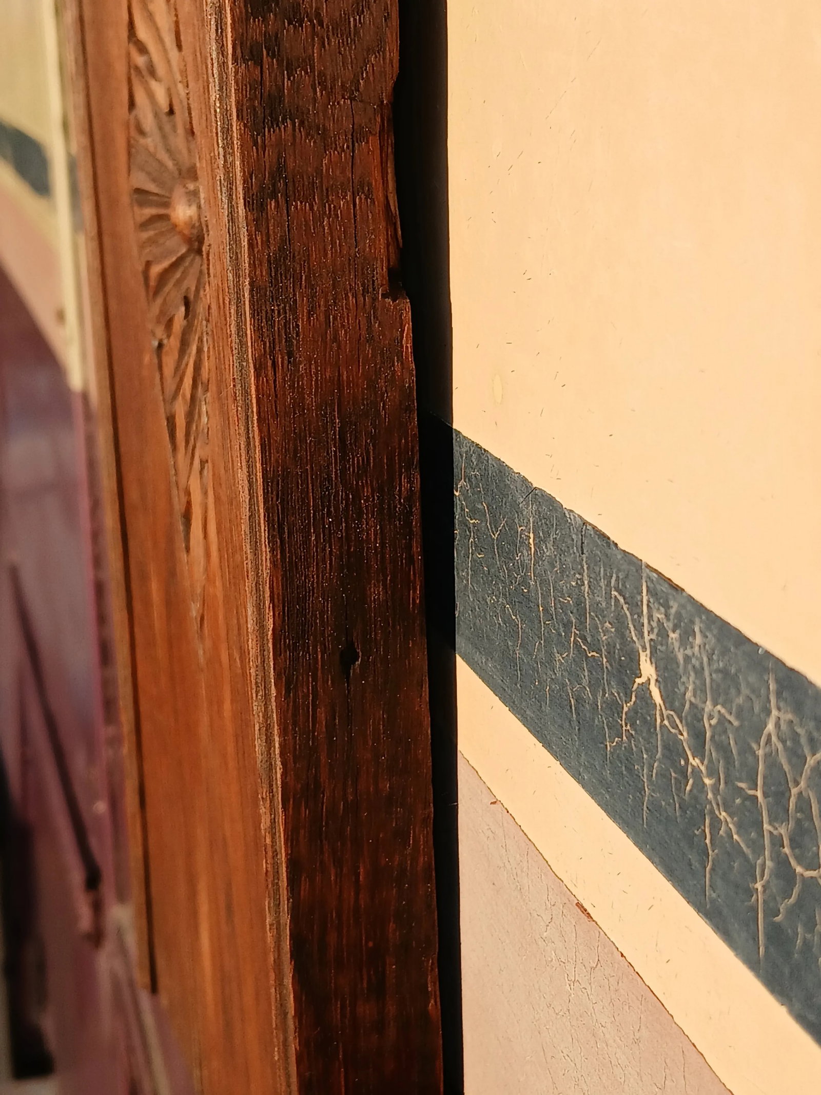 Antique American Hand Carved Oak Wall Art - 6
