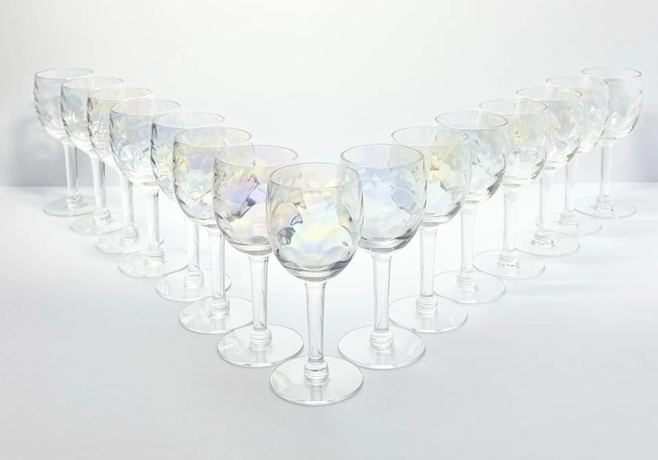 1960s Set of 15 Iridescent Pearl Rainbow Optic Swag Cordial Wine Glasses - 2