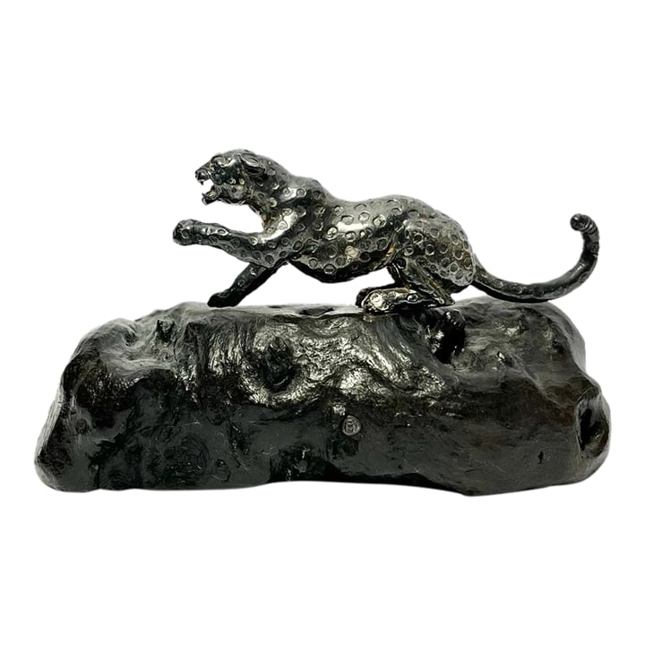 Patrick Mavros Medium Sterling Silver Leopard on Blackwood Base: Patrick Mavros Medium Sterling Silver Leopard on Blackwood Base, Signed 3 5/8" Good condition. No damage. Silver is tarnished and will need polishing. Length 3 5/8" Height 2" Depth 1 3/4" Condition: