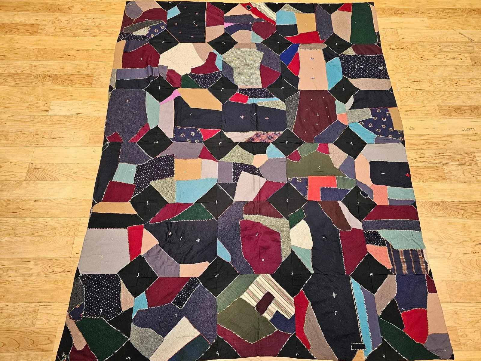 Early 20th Century American Crazy Quilt - 6