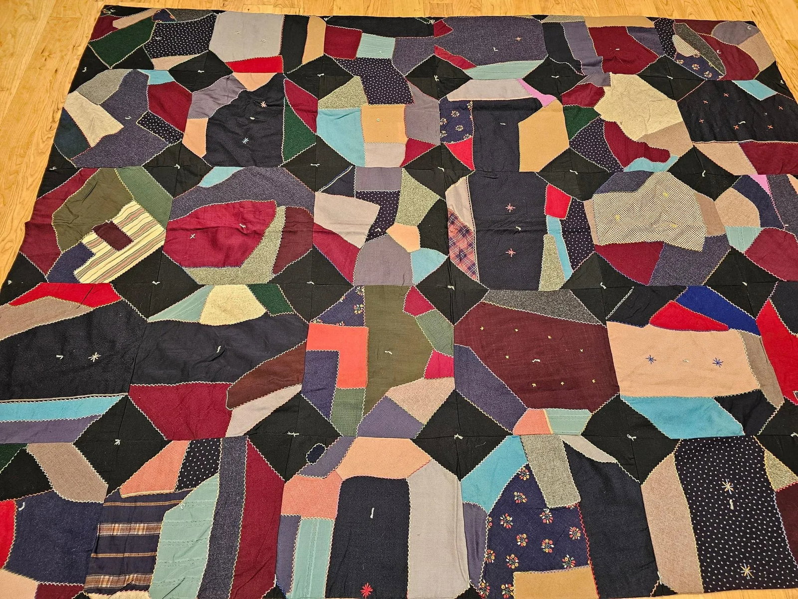 Early 20th Century American Crazy Quilt - 7