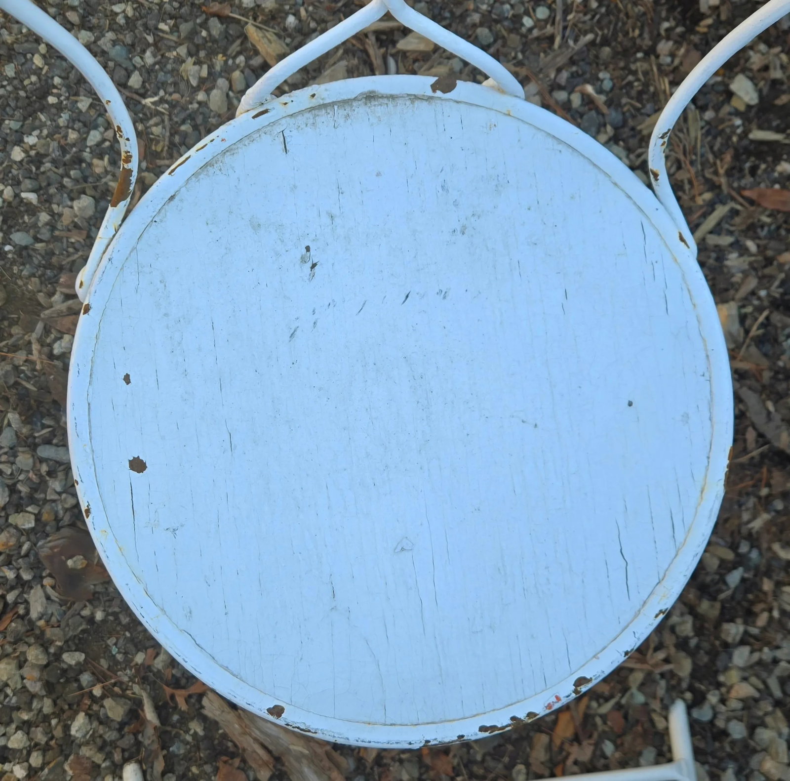 Vintage Wrought Iron Outdoor Patio Table & 4 Chairs - 10