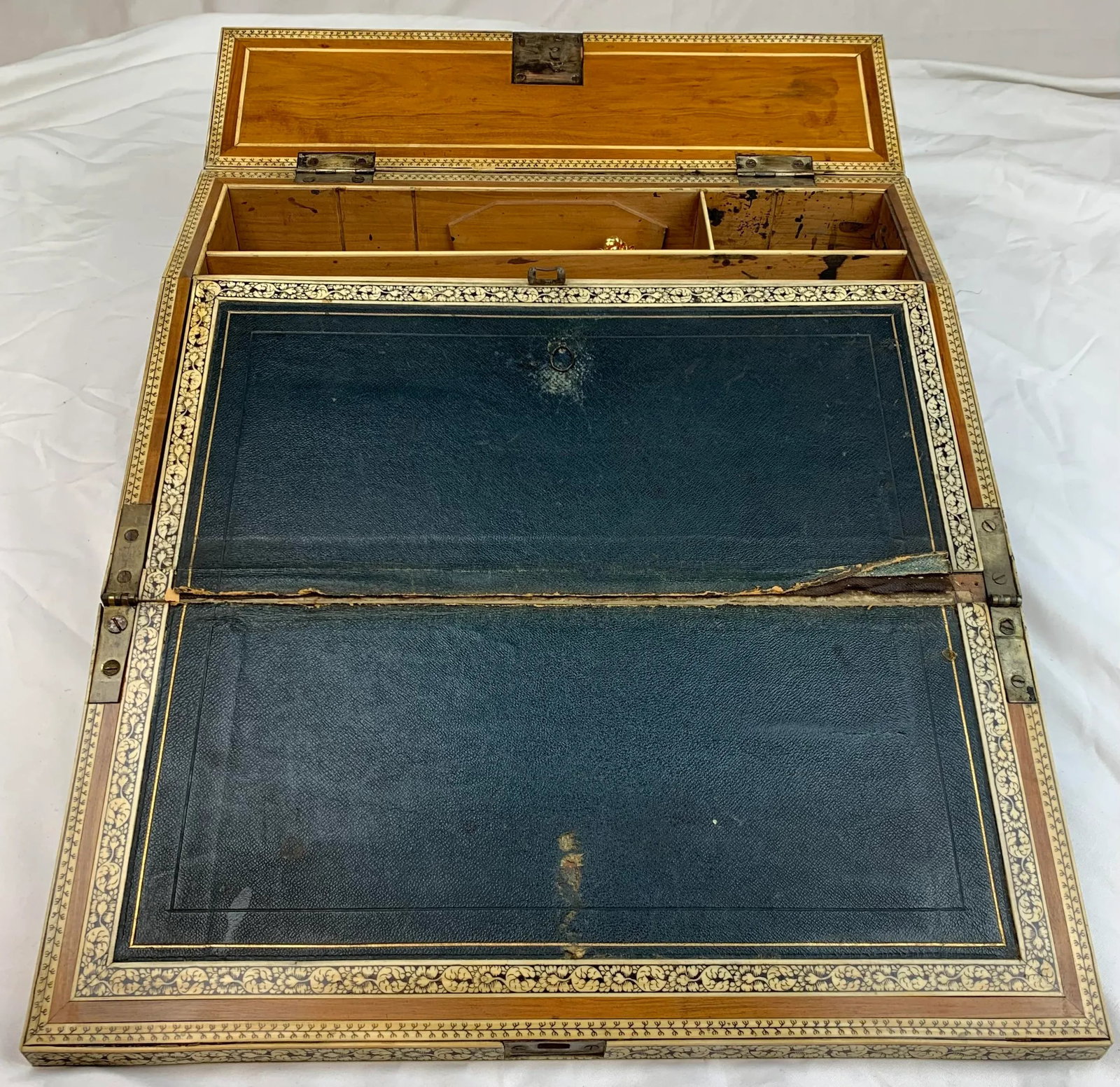 Late 19th Century Antique Campaign Lap Desk - 6