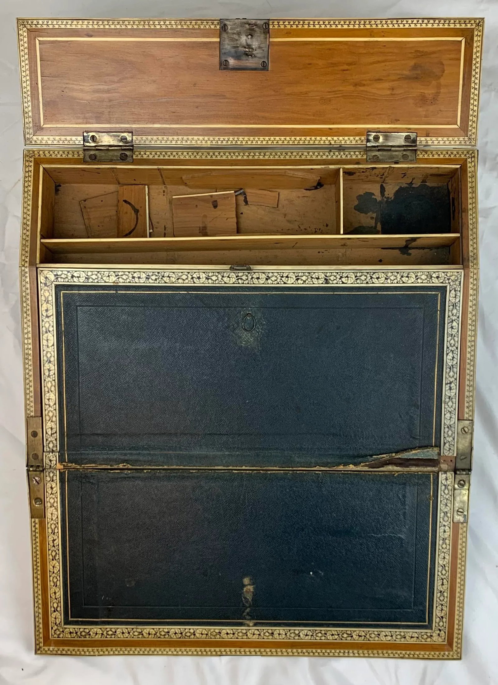 Late 19th Century Antique Campaign Lap Desk - 8